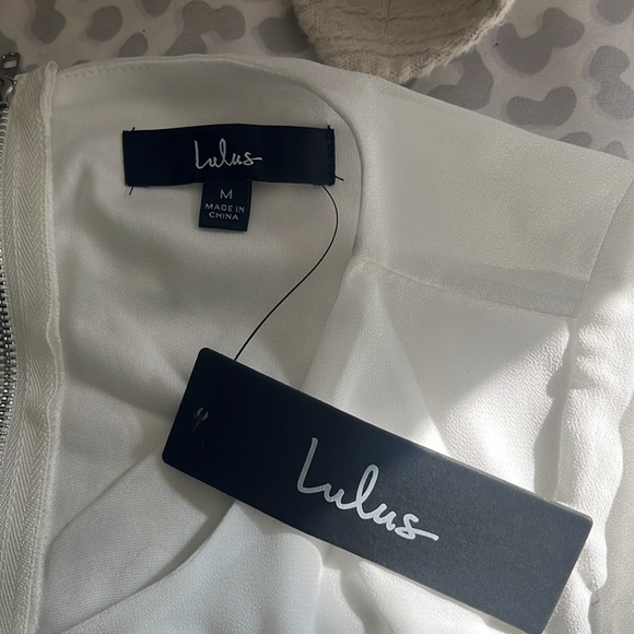 NWT/NBW LULU’S White Dress - Picture 3 of 3